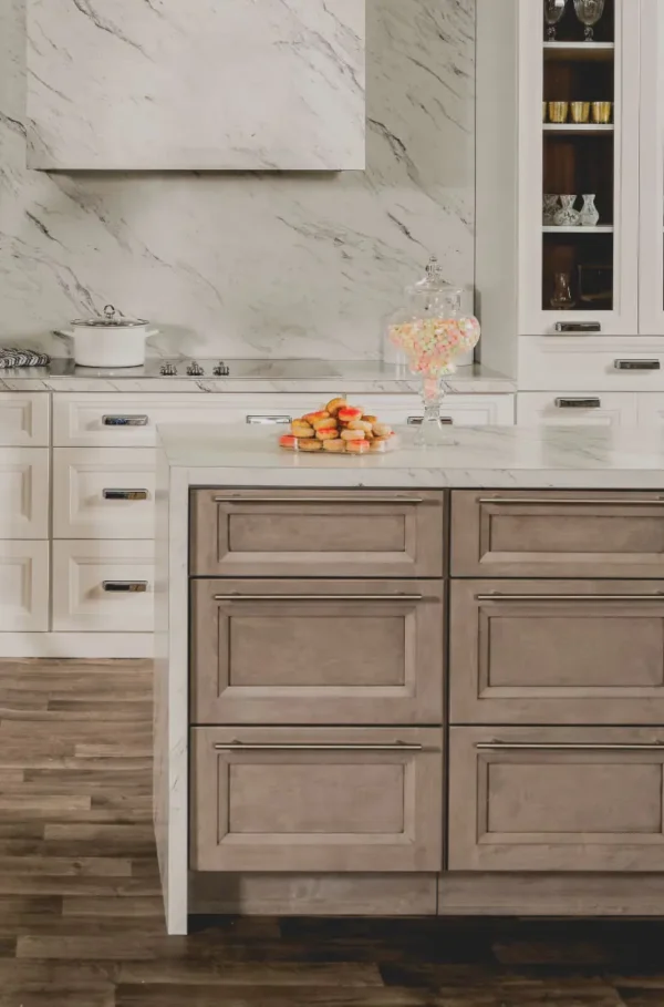 Onyx Sample Cabinet Door Frost By Fabuwood Cabinetry - Tivoli Kitchen and Bathroom Design