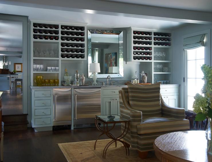 Built-In Bar Cabinet Ideas