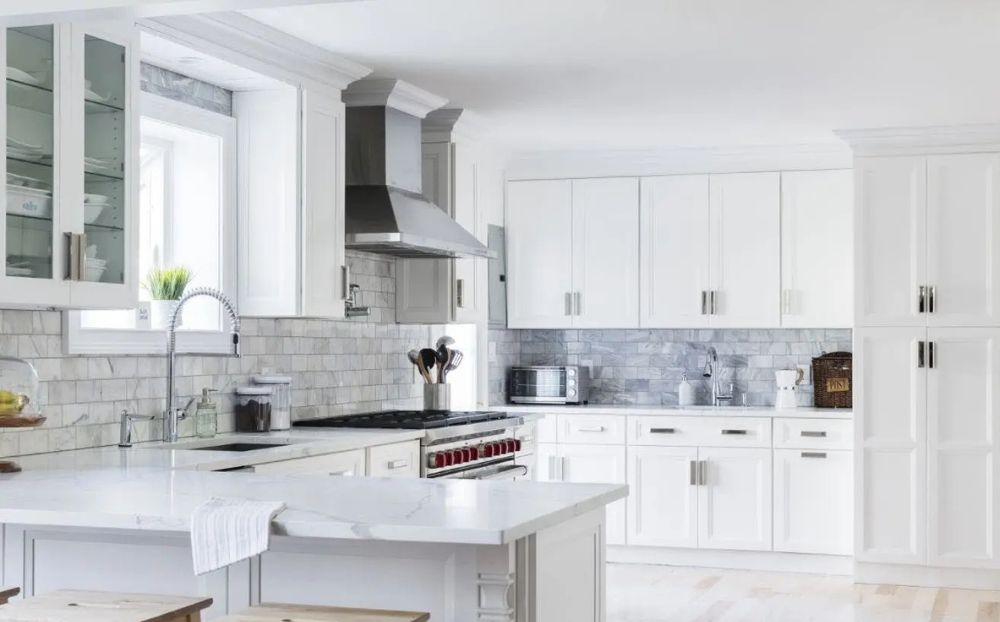 light vs dark kitchen cabinets